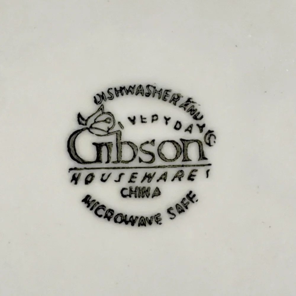 Gibson Houseware Blue Floral Ceramic Salad/Dessert‎ Plates Set of 2 Vintage